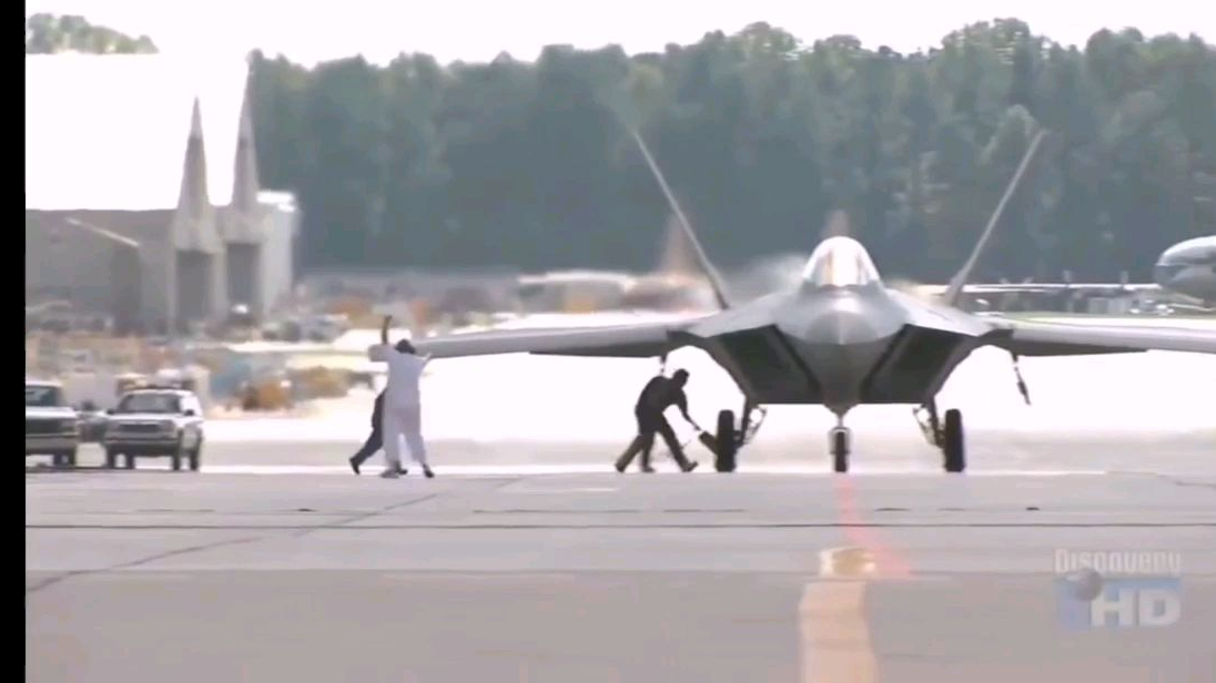 F-22猛禽从生产车间到战场